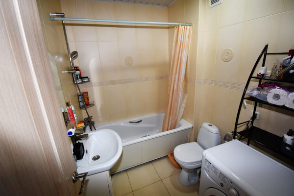 Продам двухкомнатную (2-комн.) квартиру, Гордеевская ул, 61А, Нижний Новгород г