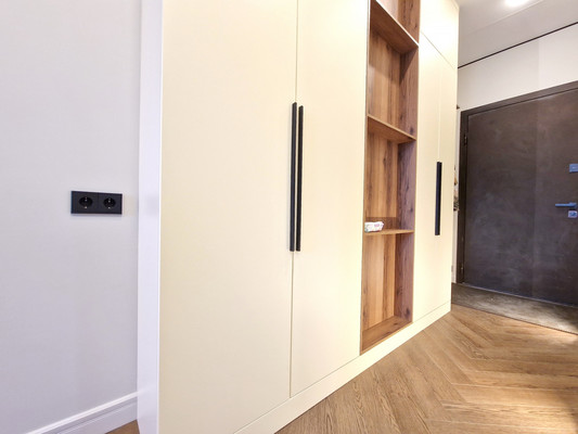 Продам однокомнатную (1-комн.) квартиру, Академика Королева ул, вл13, Москва г