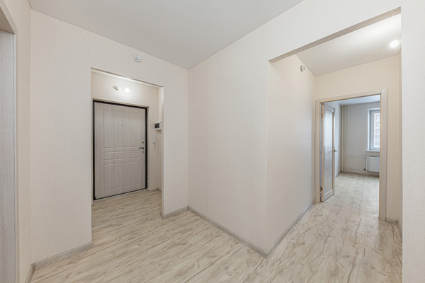 Продам двухкомнатную (2-комн.) , Краснопольский пр-кт, 30, Челябинск г