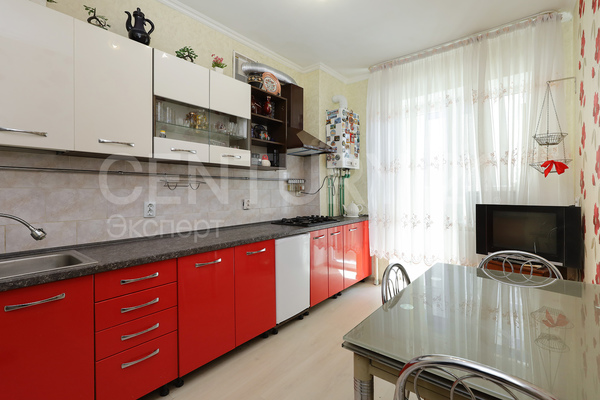 Продам двухкомнатную (2-комн.) квартиру, Лукашова ул, 22 , Калининград г