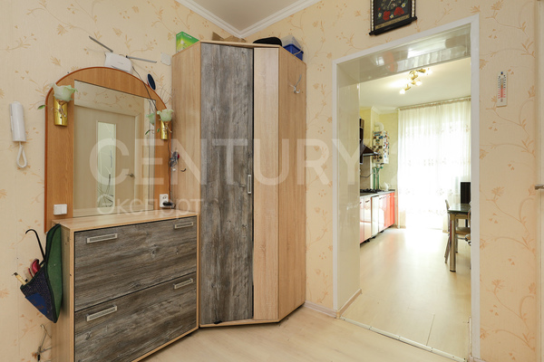 Продам двухкомнатную (2-комн.) квартиру, Лукашова ул, 22 , Калининград г