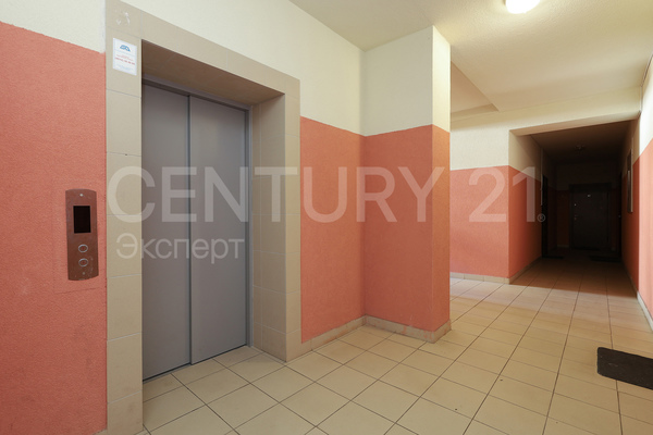 Продам двухкомнатную (2-комн.) квартиру, Лукашова ул, 22 , Калининград г