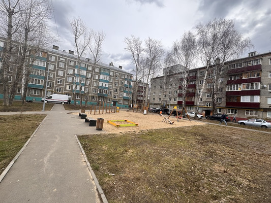 Продам двухкомнатную (2-комн.) квартиру, Гагарина ул, 47, Казань г
