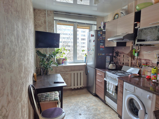 Продам двухкомнатную (2-комн.) квартиру, Сигаева ул, 6, Пермь г
