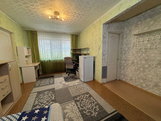 Продам двухкомнатную (2-комн.) квартиру, Первостроителей пр-кт, 31к2, Комсомольск-на-Амуре г