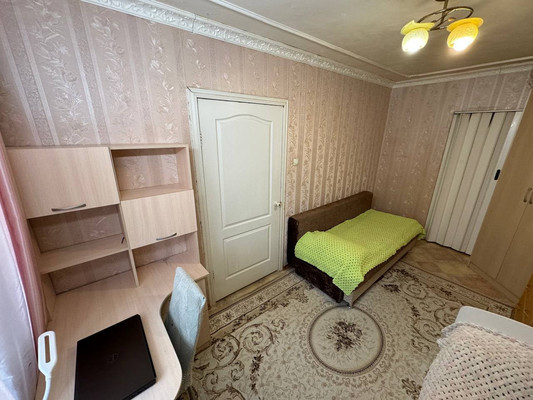 Продам двухкомнатную (2-комн.) квартиру, Первостроителей пр-кт, 31к2, Комсомольск-на-Амуре г