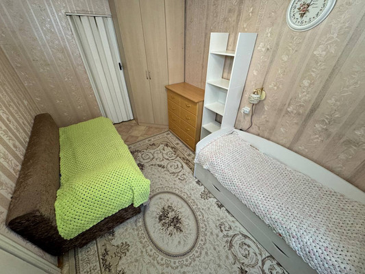 Продам двухкомнатную (2-комн.) квартиру, Первостроителей пр-кт, 31к2, Комсомольск-на-Амуре г
