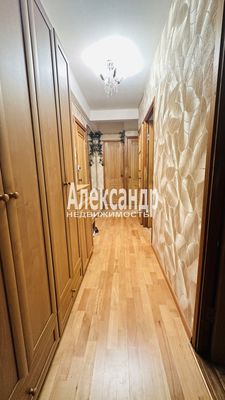 Продам трехкомнатную (3-комн.) квартиру, Будапештская ул, 5к2, Санкт-Петербург г