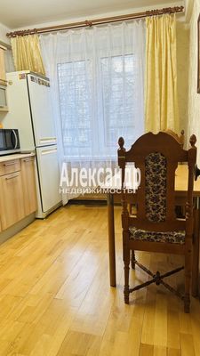 Продам трехкомнатную (3-комн.) квартиру, Будапештская ул, 5к2, Санкт-Петербург г