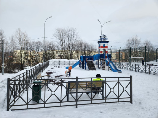 Продам трехкомнатную (3-комн.) квартиру, Кольский пр-кт, 49, Мурманск г