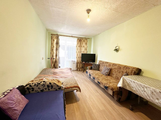Продам однокомнатную (1-комн.) квартиру, Юбилейная ул, 10, Щербинка г
