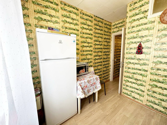 Продам однокомнатную (1-комн.) квартиру, Юбилейная ул, 10, Щербинка г