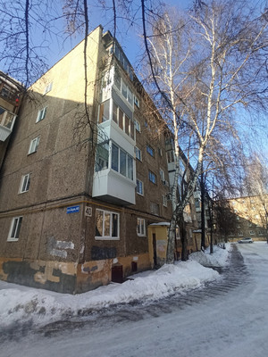 Продам двухкомнатную (2-комн.) квартиру, Зари ул, 40, Нижний Тагил г