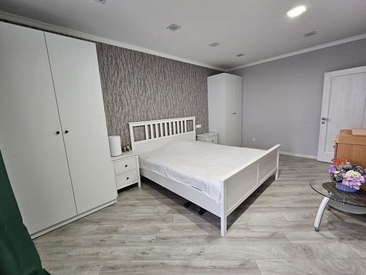 Продам трехкомнатную (3-комн.) квартиру, Нижегородская ул, 31/1, Ростов-на-Дону г