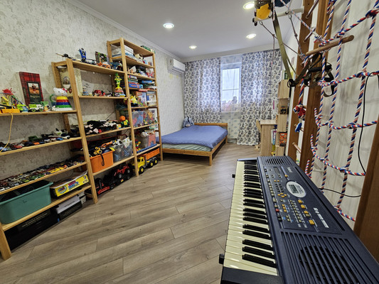 Продам трехкомнатную (3-комн.) квартиру, Нижегородская ул, 31/1, Ростов-на-Дону г