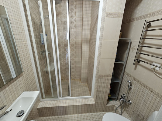 Продам трехкомнатную (3-комн.) квартиру, Нижегородская ул, 31/1, Ростов-на-Дону г