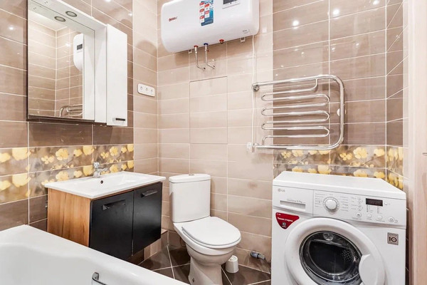 Продам двухкомнатную (2-комн.) квартиру, Доломановский пер, 118, Ростов-на-Дону г