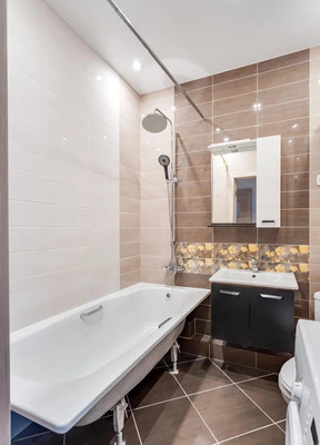 Продам двухкомнатную (2-комн.) квартиру, Доломановский пер, 118, Ростов-на-Дону г