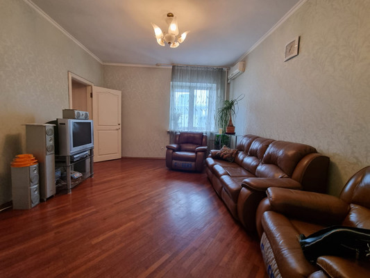 Продам многокомнатную квартиру, Буденновский пр-кт, 74, Ростов-на-Дону г