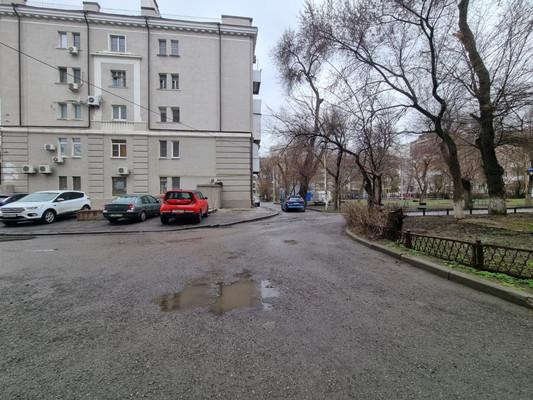 Продам многокомнатную квартиру, Буденновский пр-кт, 74, Ростов-на-Дону г