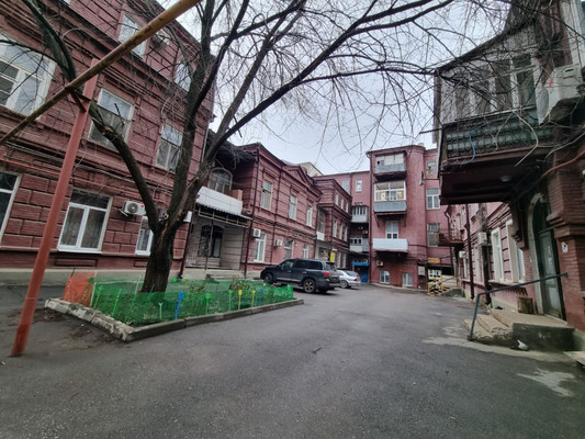 Продам комнату в 18-комн. квартире, Семашко пер, 44, Ростов-на-Дону г