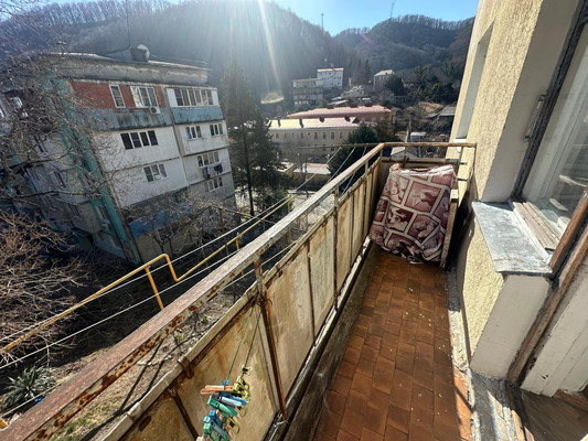 Продам двухкомнатную (2-комн.) квартиру, Судоремонтников ул, 60, Туапсе г