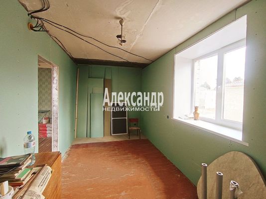 Продам двухкомнатную (2-комн.) квартиру, Большая Гвардейская ул, 6, Выборг г