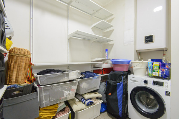 Продам трехкомнатную (3-комн.) квартиру, Города Волос ул, 119, Ростов-на-Дону г