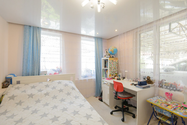 Продам дом, Витаминная ул, 11/18, Ростов-на-Дону г, 0 км от города