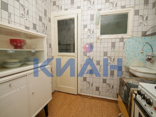 Продам двухкомнатную (2-комн.) квартиру, Быковского ул, 5, Красноярск г
