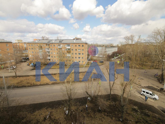 Продам двухкомнатную (2-комн.) квартиру, Быковского ул, 5, Красноярск г