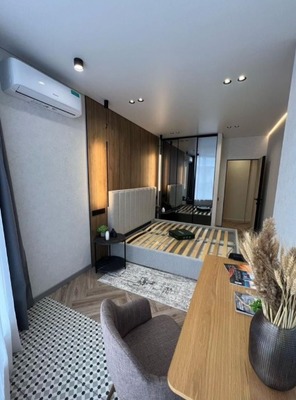 Продам трехкомнатную (3-комн.) квартиру, Красноармейская ул, 157в2к83, Ростов-на-Дону г