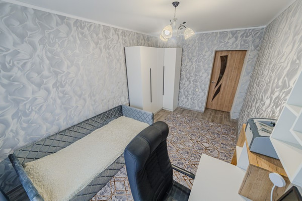Продам трехкомнатную (3-комн.) квартиру, Краснова ул, 45, Пенза г