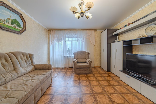 Продам трехкомнатную (3-комн.) квартиру, Краснова ул, 45, Пенза г
