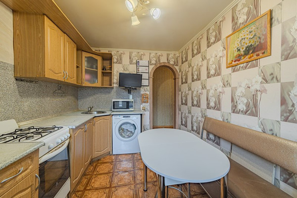 Продам трехкомнатную (3-комн.) квартиру, Краснова ул, 45, Пенза г