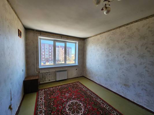 Продам двухкомнатную (2-комн.) квартиру, 5, Торосово д