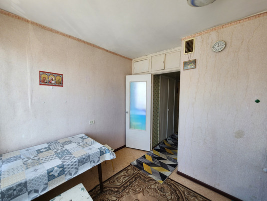 Продам двухкомнатную (2-комн.) квартиру, 5, Торосово д