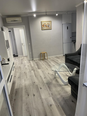 Продам двухкомнатную (2-комн.) квартиру, Тружеников ул, 80, Ростов-на-Дону г