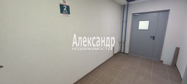 Продам однокомнатную (1-комн.) квартиру, Заводская ул, 18к2, Янино-1 гп