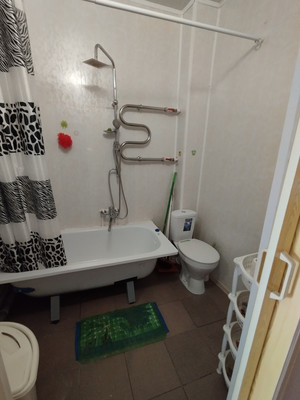 Продам двухкомнатную (2-комн.) квартиру, Пушкина пер, 2, Волгодонск г