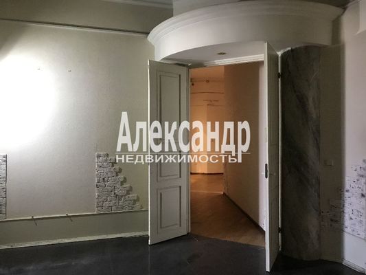 Продам многокомнатную квартиру, Чайковского ул, 20, Санкт-Петербург г