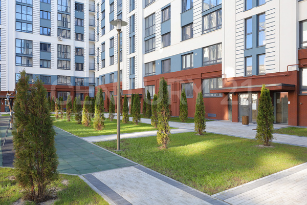 Продам однокомнатную (1-комн.) квартиру, Героя России Катериничева ул, 9 2, Калининград г