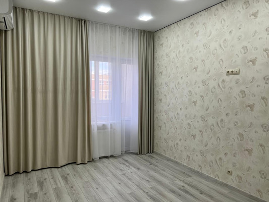 Продам трехкомнатную (3-комн.) квартиру, Мурата Ахеджака ул, 6, Новороссийск г