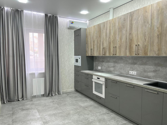 Продам трехкомнатную (3-комн.) квартиру, Мурата Ахеджака ул, 6, Новороссийск г
