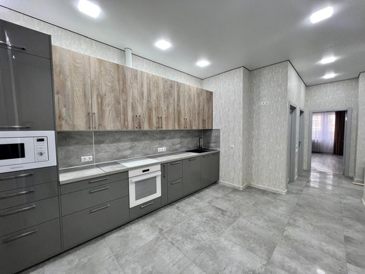 Продам трехкомнатную (3-комн.) квартиру, Мурата Ахеджака ул, 6, Новороссийск г
