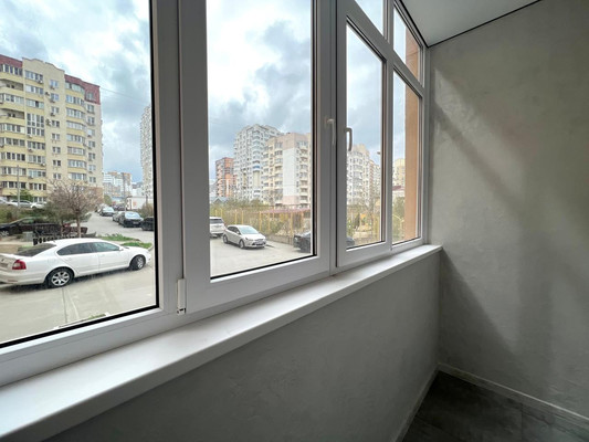Продам трехкомнатную (3-комн.) квартиру, Мурата Ахеджака ул, 6, Новороссийск г