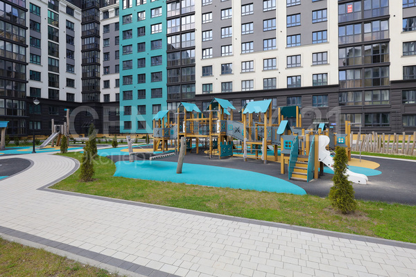 Продам двухкомнатную (2-комн.) квартиру, Героя России Мариенко ул, 8 , Калининград г