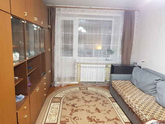 Продам однокомнатную (1-комн.) квартиру, Молодежная ул, 12, Казань г