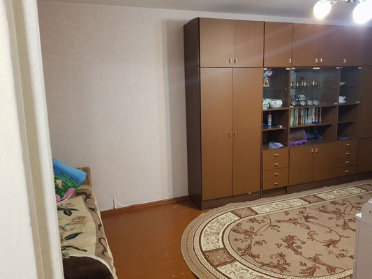Продам однокомнатную (1-комн.) квартиру, Молодежная ул, 12, Казань г