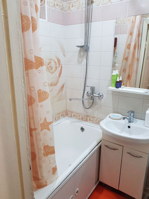 Продам однокомнатную (1-комн.) квартиру, Молодежная ул, 12, Казань г